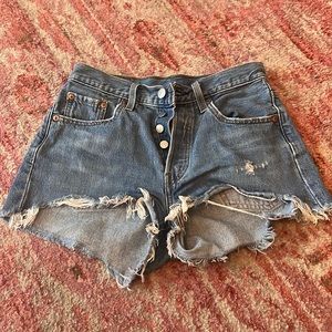 Levi’s 501 shorts, size 25